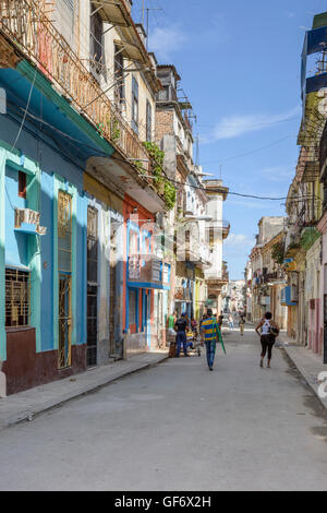 Straßenszene in Centro Habana (Centro Habana), Havanna, Kuba Stockfoto