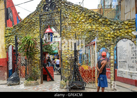 Das berühmte Kunstprojekt Callejon de Hamel, Centro Habana (Centro Habana), Havanna, Kuba Stockfoto