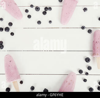 Joghurt Eis am Stiel Stockfoto