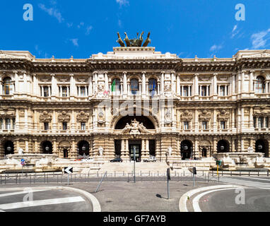 Palazzo della Suprema Corte di Cassazione (Supreme Court of Cassation Gebäude) - Rom, Italien Stockfoto