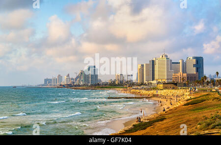 Blick auf die mediterrane Küste in Tel Aviv Stockfoto
