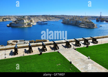 VALLETTA, MALTA - 17. Februar: Panorama Senglea und Birgu Städte von Valletta am 7. Februar 2014. Valletta ist die Hauptstadt und t Stockfoto