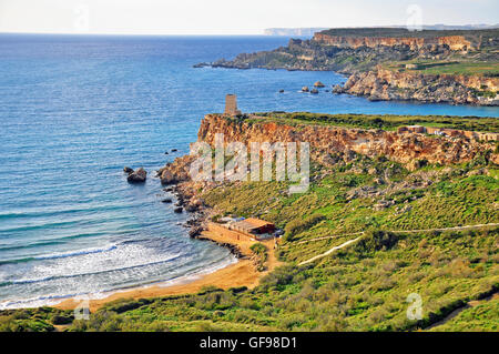 Mediterrane Landschaft, goldenen Strand in der Nähe von Mellieha, Malta Stockfoto