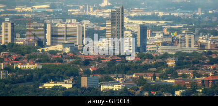 Luftbild, Skyline Essen mit RWE-Turm, Evonik-Bürogebäude, Hauptquartier, Post Wolkenkratzer, Blick vom Fischlaken, Essen, Stockfoto