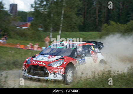 JYVÄSKYLÄ, Finnland - 30 Juli: Craig Breen Irlands und Scott Martin von Großbritannien in Aktion während der 19 von Neste Rally Finnland 2016 in ihre Citroe? n DS3 WRC Team Abu Dhabi Total World Rally Team am 30. Juli 2016 in Jyväskylä, Finnland Credit: Markku Heikkilä/Alamy Live News Stockfoto