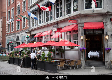 MONTREAL - 27. Mai 2016: Old Montreal ist der älteste Bereich in der Stadt von Montreal, Quebec, Kanada, mit ein paar Überreste bac Stockfoto