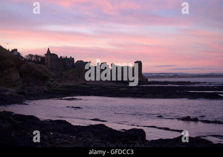 St Andrews von der Mole bei Sonnenuntergang, St Andrews, Fife, Schottland Stockfoto