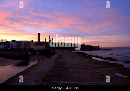 St Andrews von der Mole bei Sonnenuntergang, St Andrews, Fife, Schottland Stockfoto