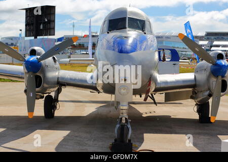 De Havilland DH-104 Dove G-DHDV auf der Farnborough International Airshow 2016 Stockfoto