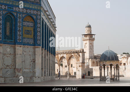 Jerusalem, die islamische Heiligtum: die Mosaiken von der Kuppel der Felsen, die Bögen und die Kuppel der Winde auf dem Tempelberg Stockfoto