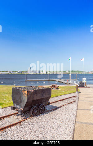 Eine Welsh Coal Mining Erbe anzeigen in Cardiff Bay, South Glamorgan, Wales, UK Stockfoto