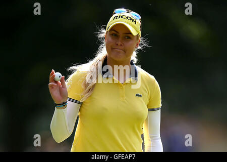 Englands Charley Hull tagsüber drei die Ricoh Women es British Open im Woburn Golf Club. Stockfoto