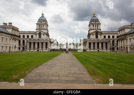 Die ehemalige Royal Naval College Greenwich, früher Greenwich Hospital und jetzt Teile davon dienen als Bildungseinrichtung Stockfoto