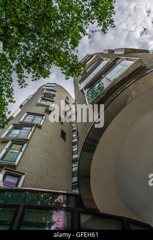 Mary Seacole House, Clapham High Street, ein Wahrzeichen £80m mischt verwenden Regeneration Schema für Bibliothek und Gesundheitszentrum. Stockfoto