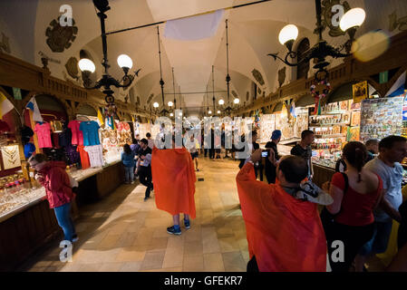 Krakau, Polen. 31. Juli 2016. Pilger aus Krakau nach Weltjugendtag endet Krakau 2016. Bildnachweis: Rok Rakun/Pacific Press/Alamy Live-Nachrichten Stockfoto