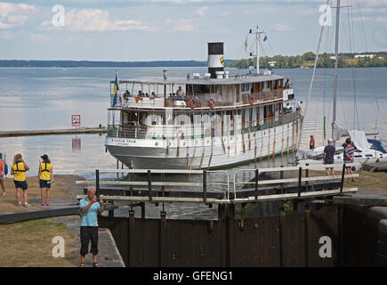 MOTALA, Schweden 25. Juli 2016. Borenshults. Die zweitgrößte Kanalschleusen. Es besteht aus fünf miteinander verbundenen Schleusen und ist ein ma Stockfoto