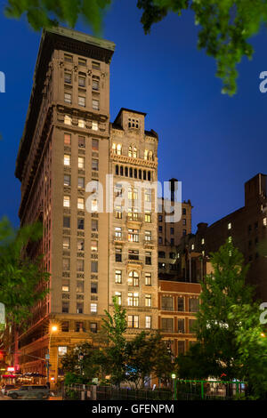 Am frühen Abend Ansicht des Gebäudes Decker und seine komplizierte Terrakotta-Fassade, Union Square, Manhattan, New York City Stockfoto