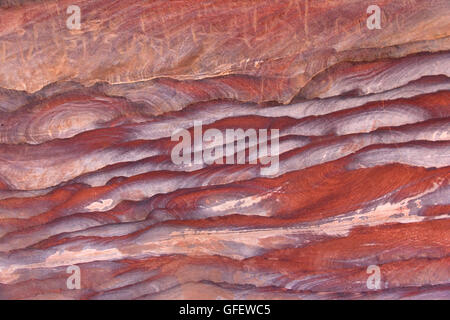 Detail der Steinstruktur in der Nabatäischen verlorenen Stadt Petra, Jordanien. Stockfoto