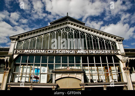 MOSI, Museum für Wissenschaft und Industrie, Air Space Hall. Castelfield, Manchester, England, Großbritannien, Großbritannien, Europa. Wolkiger Himmel. Berühmtes Wahrzeichen. Stockfoto