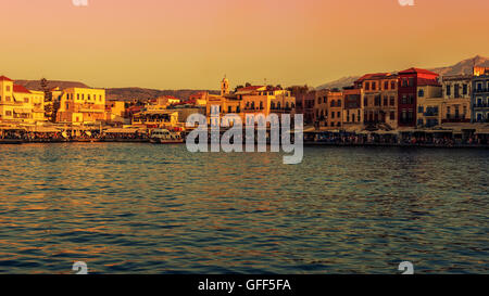 Chania, Kreta, Griechenland: Venezianischer Hafen Stockfoto