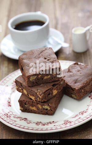hausgemachte Schokolade Brownie Kuchen, Kaffee-Pause Stockfoto