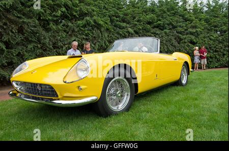 1959 Ferrari 250GT Cabriolet steht auf dem Display im Eleganz bei Hershey am 16. Juni 2013. "Nur zur redaktionellen Verwendung" Stockfoto