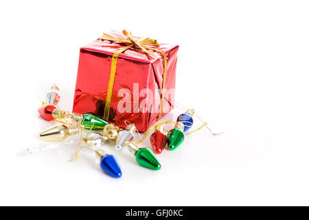 Reihe von Weihnachten im Zusammenhang mit Dekorationen, isoliert auf einem weißen Hintergrund. Stockfoto