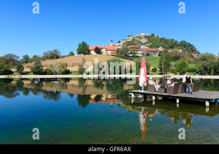 Riegersburg: See, Stadt, Burg Riegersburg, Österreich, Steiermark, Steiermark, Steirisches Thermenland - Oststeiermark Stockfoto