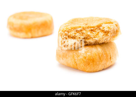 Pie mit Rousong. Rousong, auch als Fleisch-Wolle, Fleisch Zahnseide, Schweinefleisch Zahnseide, seidig Schweinefleisch Schweinefleisch gesungen oder Yuk gesungen, ist ein getrocknetes Fleisch-pr Stockfoto