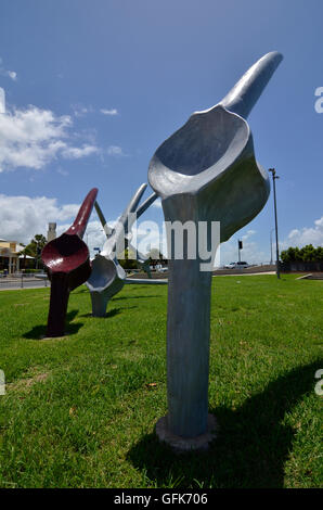 Tribut Skulptur an der Wal Fischer im Bluewater Quay, Downtown Mackay, Queensland, Australien Stockfoto