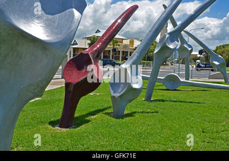 Tribut Skulptur an der Wal Fischer im Bluewater Quay, Downtown Mackay, Queensland, Australien Stockfoto