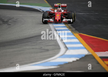 Hockenheim, Deutschland. 31. Juli 2016. KIMI RÄIKKÖNEN Finnlands und Scuderia Ferrari fährt während der 2016 Formel 1 großer Preis von Deutschland auf dem Hockenheimring in Hockenheim, Deutschland. Bildnachweis: James Gasperotti/ZUMA Draht/Alamy Live-Nachrichten Stockfoto