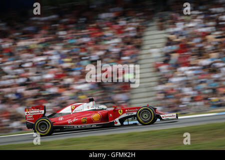 Hockenheim, Deutschland. 31. Juli 2016. SEBASTIAN VETTEL Deutschlands und Scuderia Ferrari fährt während der 2016 Formel 1 großer Preis von Deutschland auf dem Hockenheimring in Hockenheim, Deutschland. Bildnachweis: James Gasperotti/ZUMA Draht/Alamy Live-Nachrichten Stockfoto