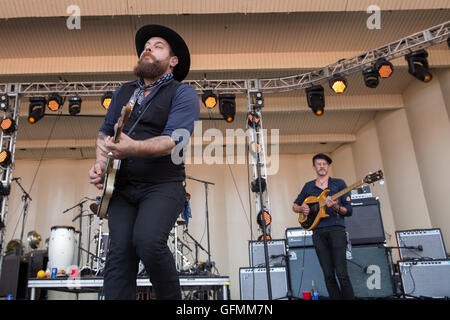 Chicago, Illinois, USA. 30. Juli 2016. NATHANIEL RATELIFFS und JOSEPH Papst III von Nathaniel Rateliffs und der Nachtschweiß führen live beim Lollapalooza Festival im Grant Park in Chicago, Illinois © Daniel DeSlover/ZUMA Draht/Alamy Live News Stockfoto