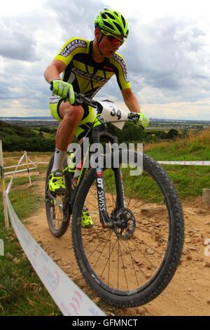 Hadleigh, England, UK 31. Juli 2016 Hadleigh Park internationalen UCI HC-Klasse-Mountain-Bike-Event. Zum ersten Mal seit der Olympischen Spiele 2012 die Welten am besten Mountain Bike Racer versammelten sich noch einmal in Hadleigh Park, dem Ort der aufregendsten cross-country Rennen vor vier Jahren die Welt je gesehen hatte. Bildnachweis: Penelope Barritt/Alamy Live-Nachrichten Stockfoto