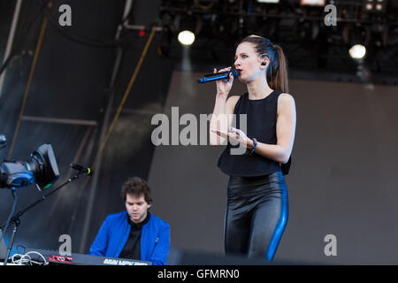 Chicago, Illinois, USA. 31. Juli 2016. JEREMY LLOYD und SAMANTHA GONGOL von Marian Hill durchführen live beim Lollapalooza Festival im Grant Park in Chicago, Illinois Credit: Daniel DeSlover/ZUMA Draht/Alamy Live News Stockfoto