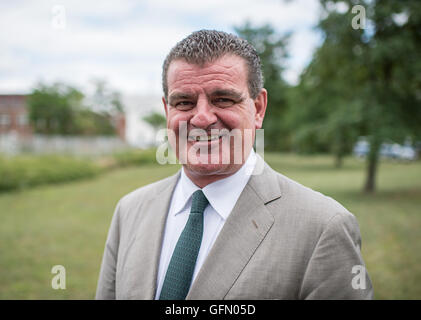 Berlin, Deutschland. 19. Juli 2016. Peter Spuhler, Inhaber und Geschäftsführer der "Stadler Rail Group", posiert in Berlin, Deutschland, 19. Juli 2016. Foto: WOLFRAM KASTL/Dpa/Alamy Live-Nachrichten Stockfoto