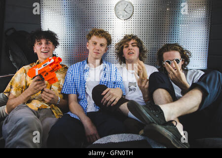 30. Juli 2016 - Ratboy backstage bei YNOT Festival, Matlock, UK, 2016 © Myles Wright/ZUMA Draht/Alamy Live News Stockfoto