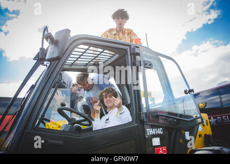 30. Juli 2016 - Ratboy backstage bei YNOT Festival, Matlock, UK, 2016 © Myles Wright/ZUMA Draht/Alamy Live News Stockfoto