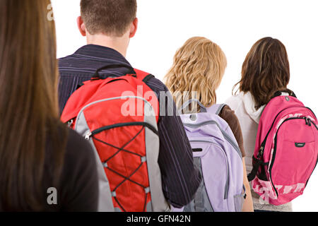 Gruppe der kaukasischen High-School oder College-Studenten, isoliert auf weiss. Stockfoto