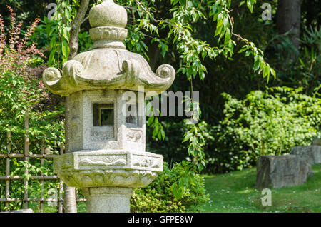 Ein Bild von der Taube Haus im Kyoto Garden in Holland Park, London. Stockfoto