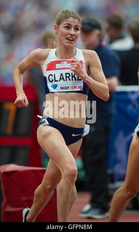 LONDON, ENGLAND - 22 Juli: Rosie Clarke Frauen 3000 m Hindernislauf Tag zwei der Muller Jubiläumsspiele im Stadion - Que Stockfoto