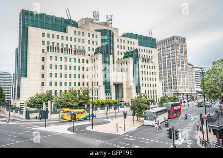 Mi6 HQ Gebäude an der Vauxhall Cross, London, UK Stockfoto