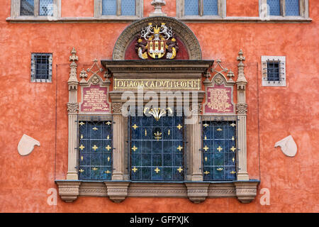 Die Inschrift 'Praga caput regni' Prager Gebäude Fassade Altstädter Ring Prag Tschechische Republik Stockfoto