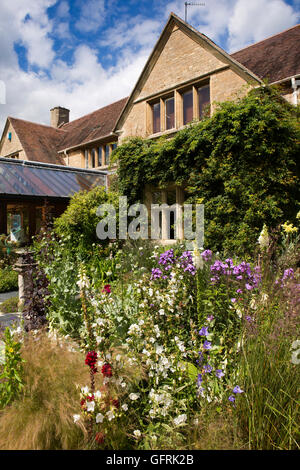Großbritannien, England, Bedfordshire, Stevington, Kathy Brown Garten und Lutyens Manor House Stockfoto
