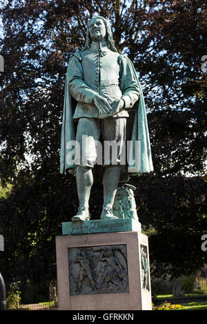 Großbritannien, England, Bedfordshire, Bedford, 1874 John Bunyan-Statue, präsentiert von Herzog von Bedford Stockfoto