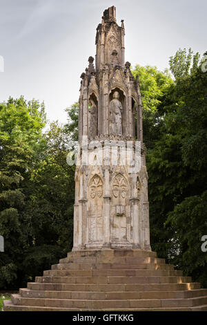 Großbritannien, England, Northamptonshire, Northampton, Hardingstone, Eleanor Cross zum Gedenken an Durchgang von König Edward i. Frau Beerdigung Stockfoto