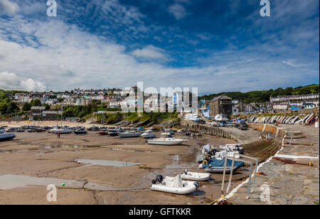 Der Hafen von New Quay, Ceredigion, Wales Stockfoto