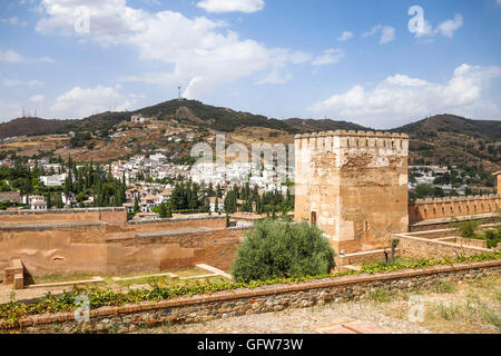 Die Alcazaba Festung Alhambra, zeigt die 'Armas' Platz, Alhambra de Granada, Andalusien, Spanien. Stockfoto