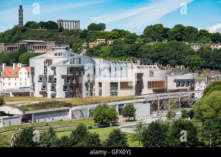 Blick auf das schottische Parlamentsgebäude in Edinburgh, Schottland, Vereinigtes Königreich Stockfoto